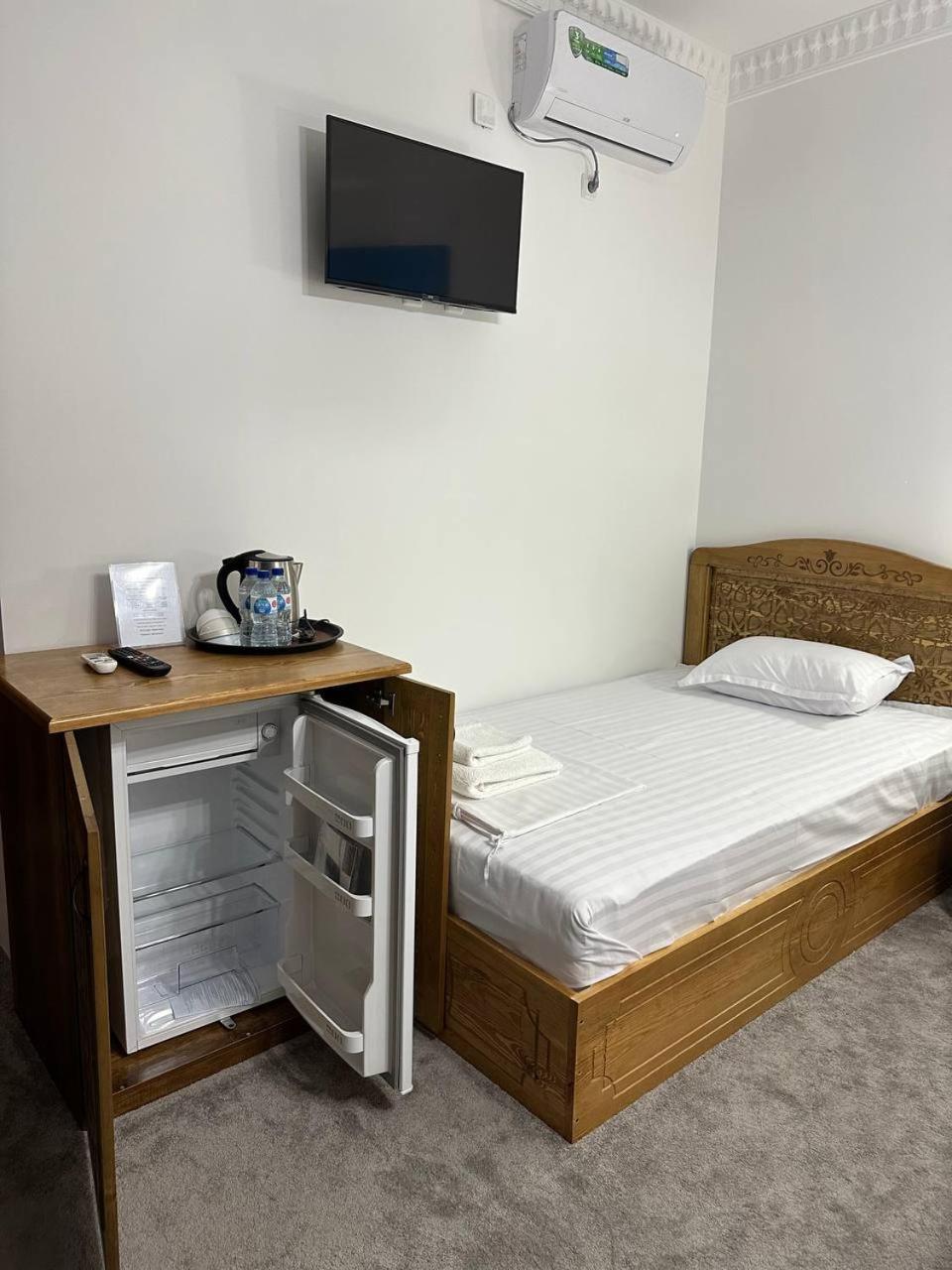 Munis Hotel Бухара Екстер'єр фото