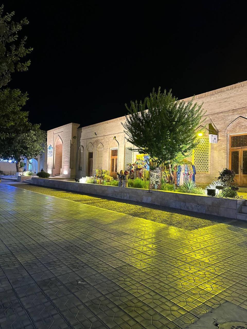 Munis Hotel Бухара Екстер'єр фото